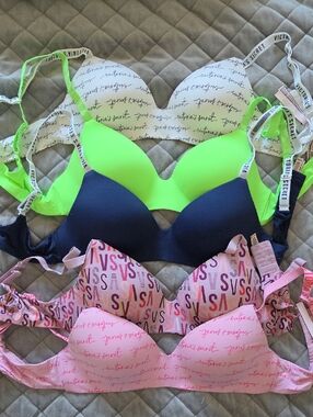 Victoria's Secret Mixed Pack Bras